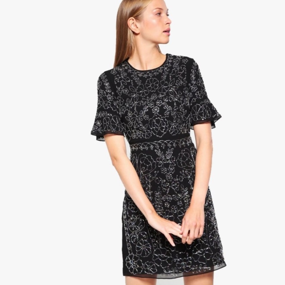 Needle & Thread Short Sleeve Cocktail Dress Size 6